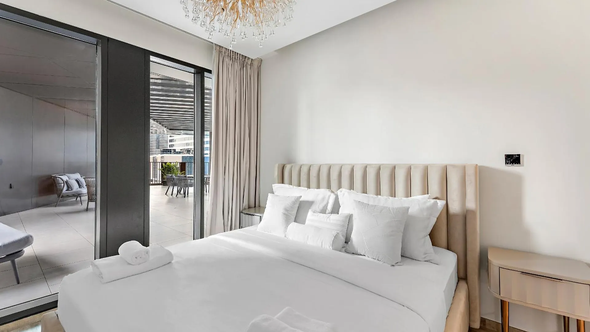 Vayk - Stylish Brand New 1 Bd With Terrace In Business Bay Apartment Dubai United Arab Emirates