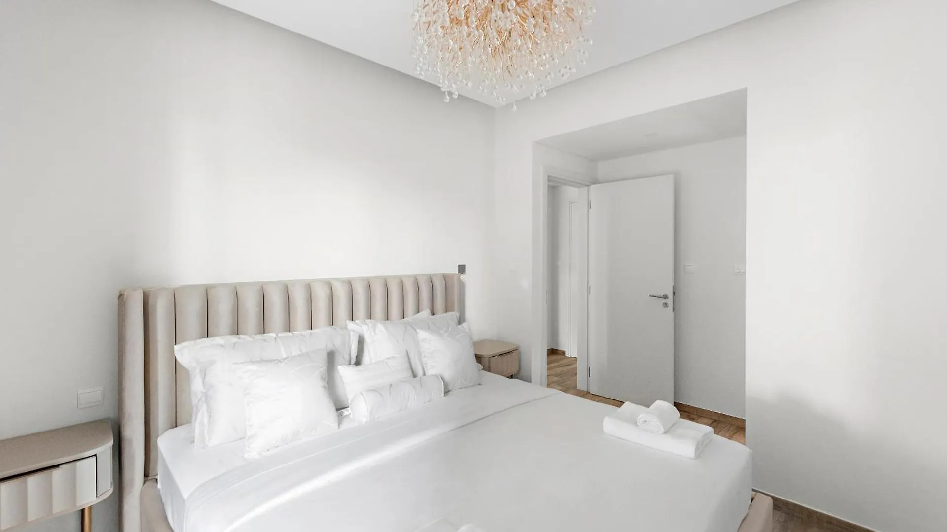 Vayk - Stylish Brand New 1 Bd With Terrace In Business Bay Apartment Dubai