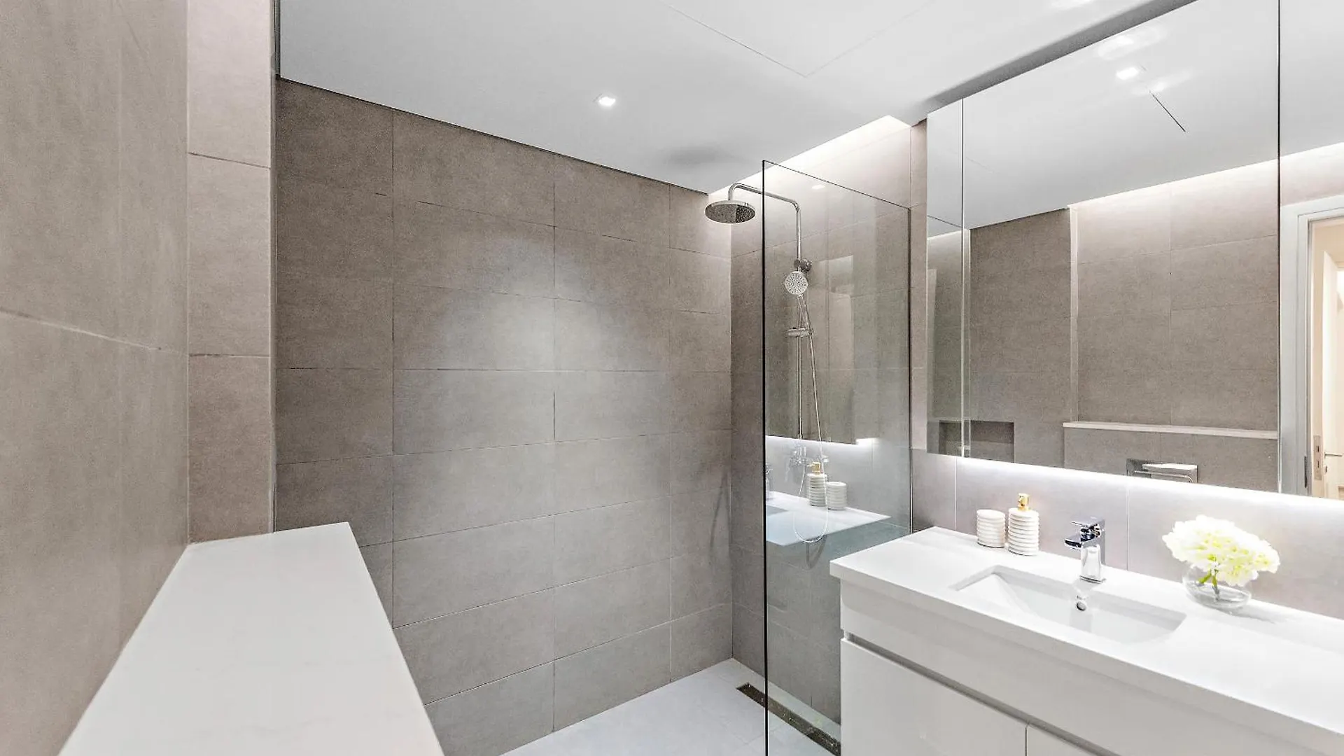 Vayk - Stylish Brand New 1 Bd With Terrace In Business Bay Apartment Dubai United Arab Emirates
